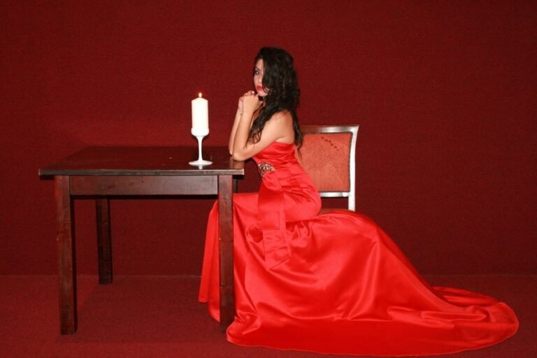 table-girl-woman-red-sitting-candle-855540-pxhere.com